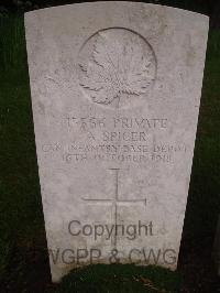 Etaples Military Cemetery - Spicer, A